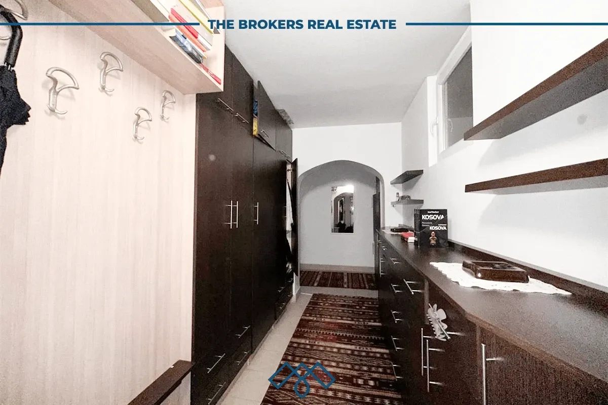Banesë – Zyre 150m2 me qira në Dardani, te Santea. – foto 7
