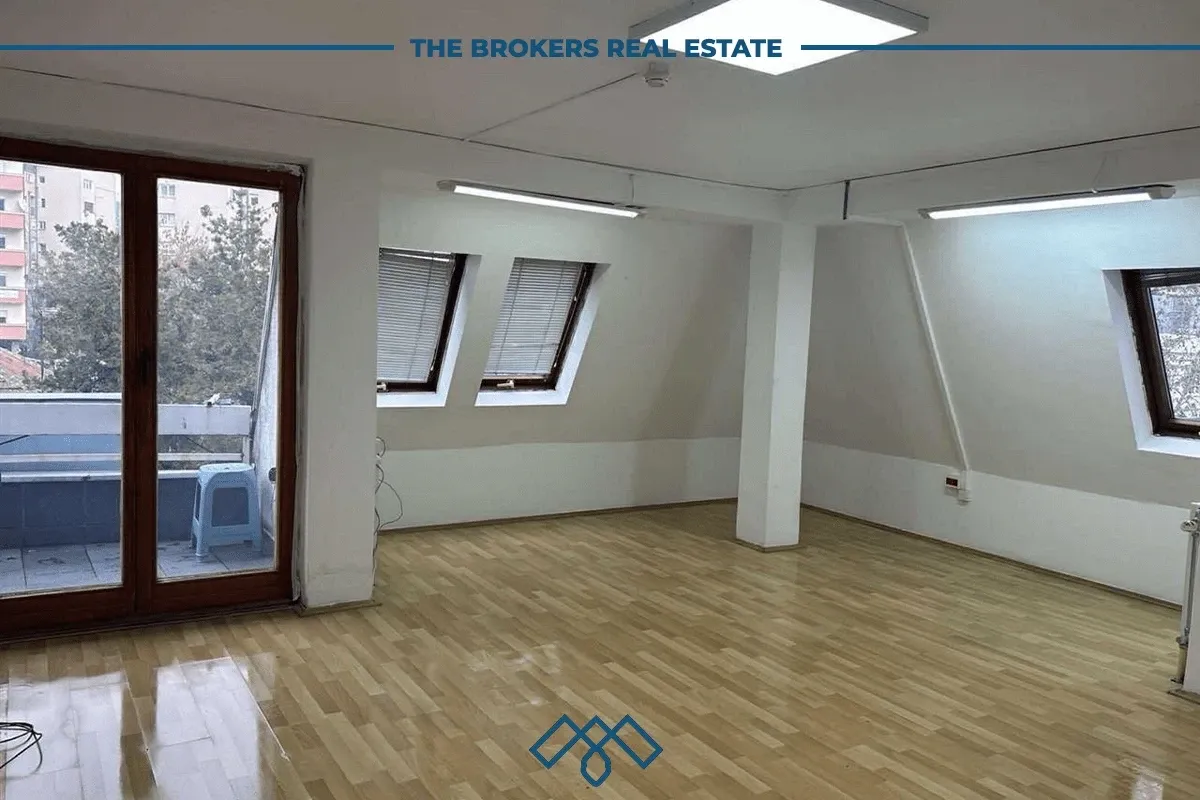 Objekt me qira në lagjen Pejton – 342 m2 – foto 6