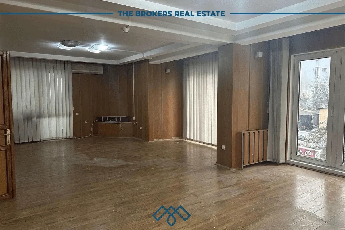 Objekt me qira në lagjen Pejton – 342 m2 – foto 4