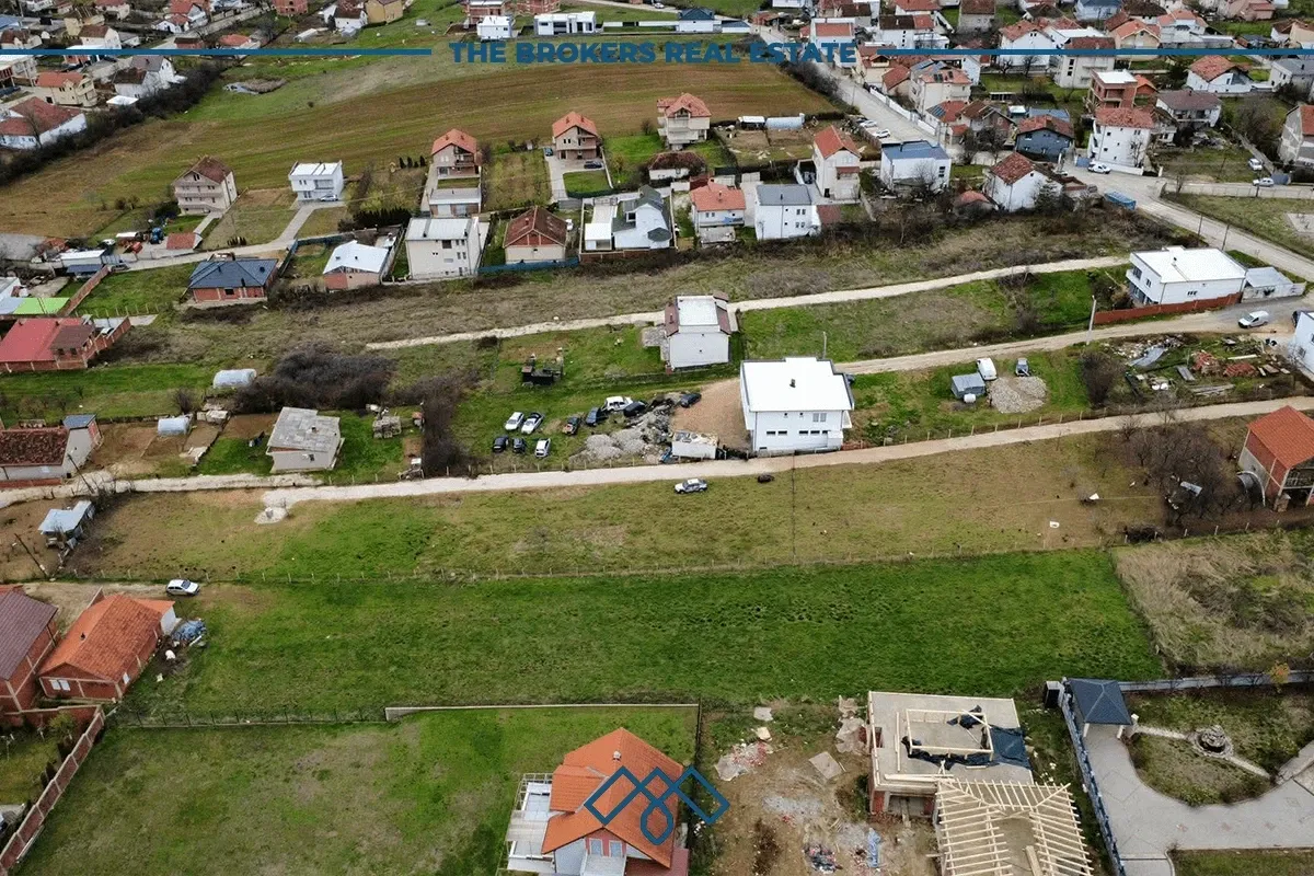 #Truall në #shitje 30 Ari në Hajvali (me mundësi ndarje nga 5 Ari), pranë shkollës “Shkëndija” – foto 4