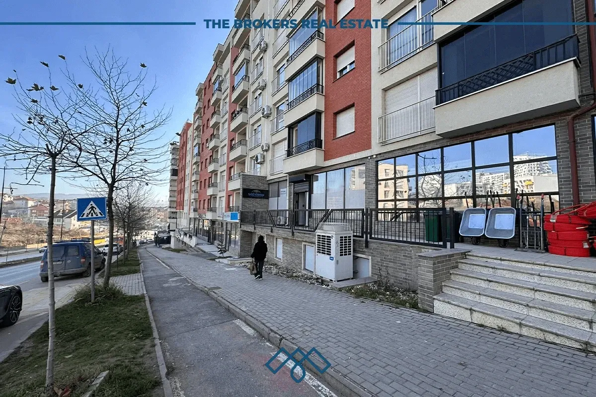 #Lokal me #qira 132m2 – Rruga C. – foto 8