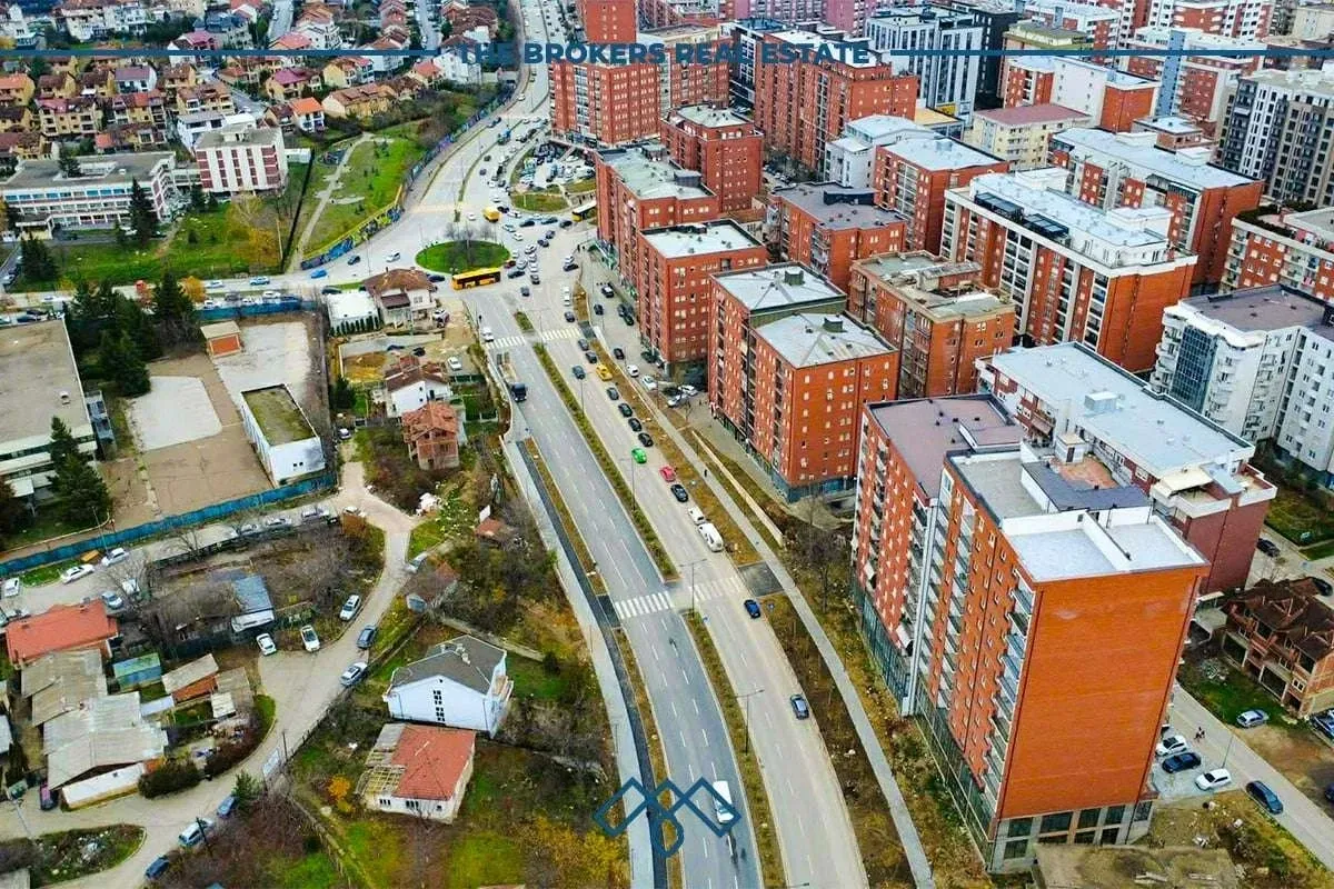 #Lokal në #shitje 28.9m2 – i pozicionuar në vijën e parë në Rrugën B. – foto 3