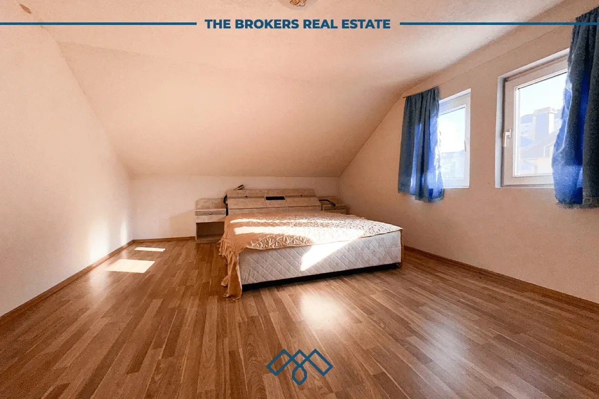 Shtëpi me qira 300m2- Emshir/Kalabri – foto 10