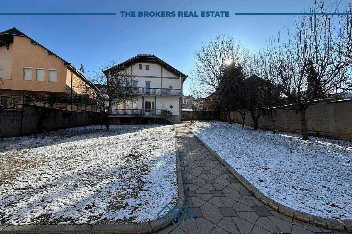 Shtëpi me qira 300m2- Emshir/Kalabri – foto 17