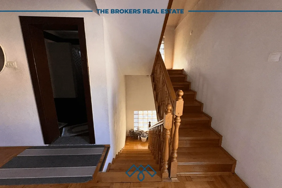Shtëpi me qira 300m2- Emshir/Kalabri – foto 9
