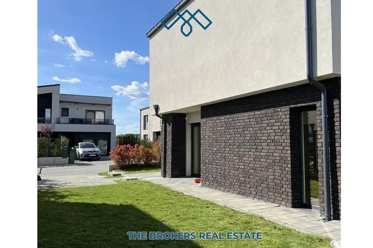 Ofrohet me qira shtëpia 135m² në Lagjen Priam, Veternik me oborr prej 2.80 ari. – foto 10