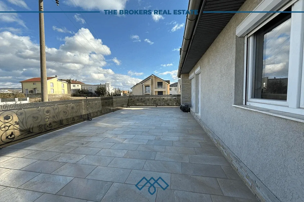 Shtëpi në shitje 400m2 - Veternik. – foto 18
