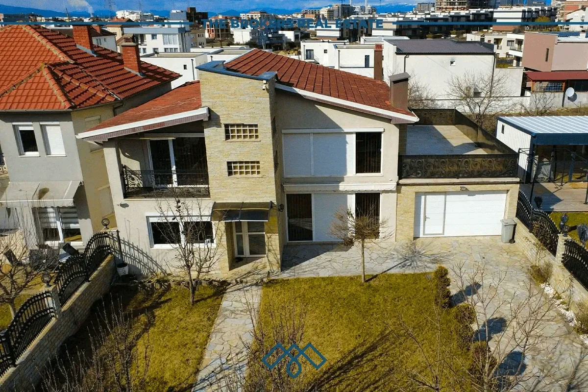 Shtëpi në shitje 400m2 - Veternik. – foto 1