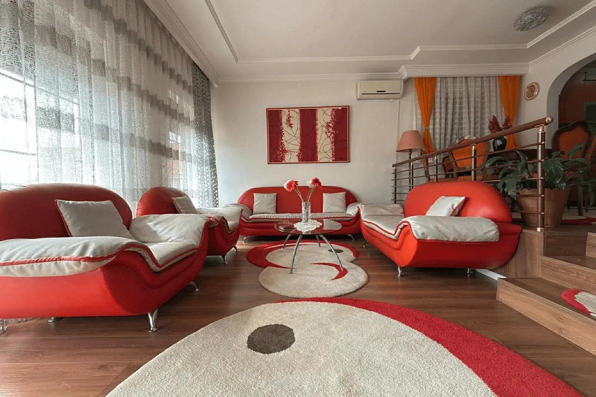Shtëpi me qira 150m2+60m2 terasë - Bregu i Diellit. – foto 1