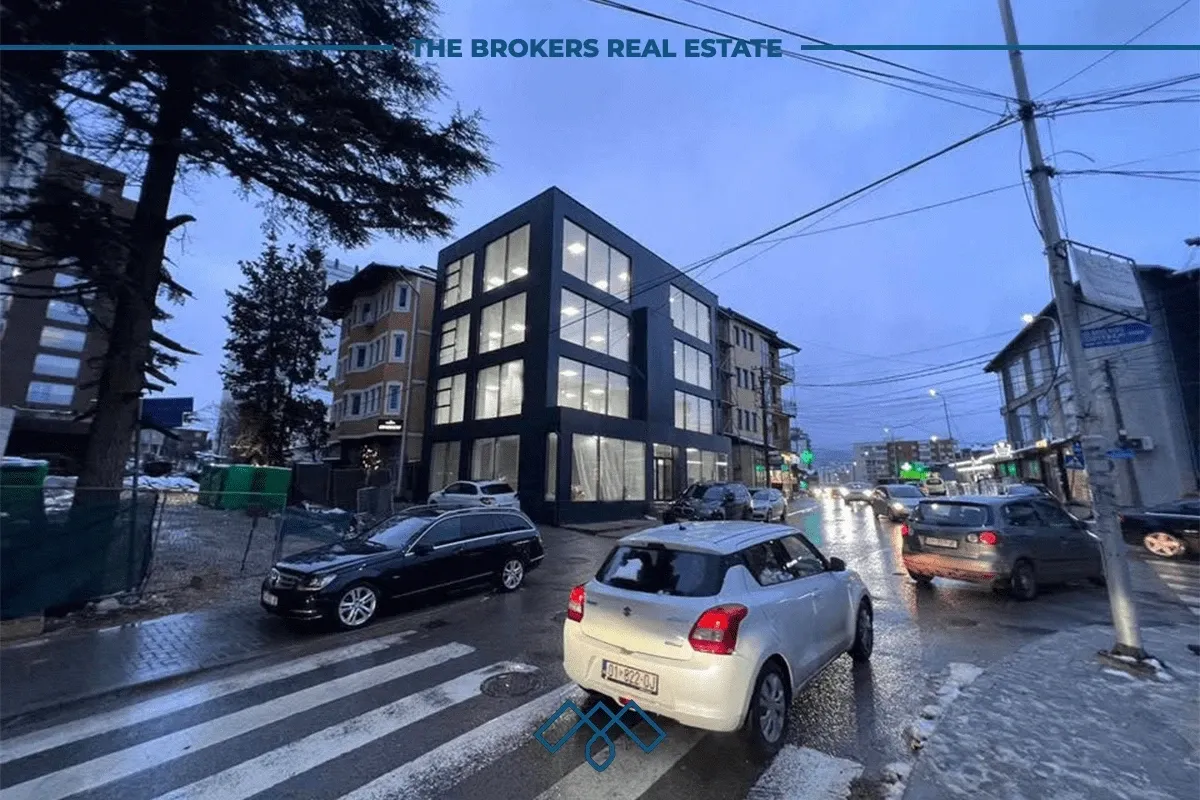 Zyrë me qira 150m2 - Bregu i Diellit. – foto 3