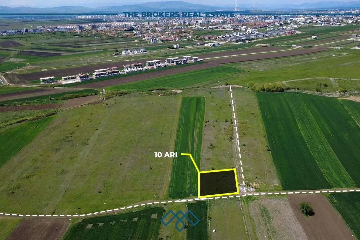 Parcelë në shitje 10 Ari – Llapllasellë, me mundësi ndarje në 3 parcela nga 3.33 ari. – foto 1