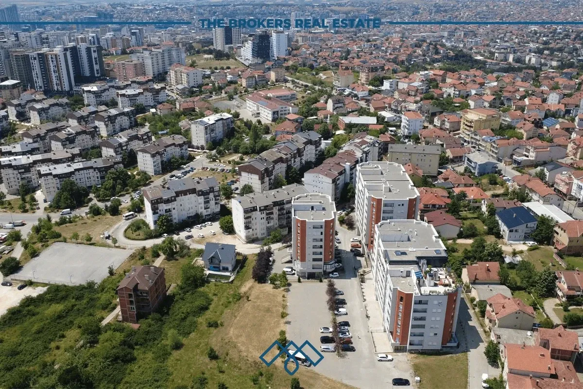 Banesë në shitje me fletë poseduese 96,5m2 + garazhë - Bregu i Diellit. – foto 12
