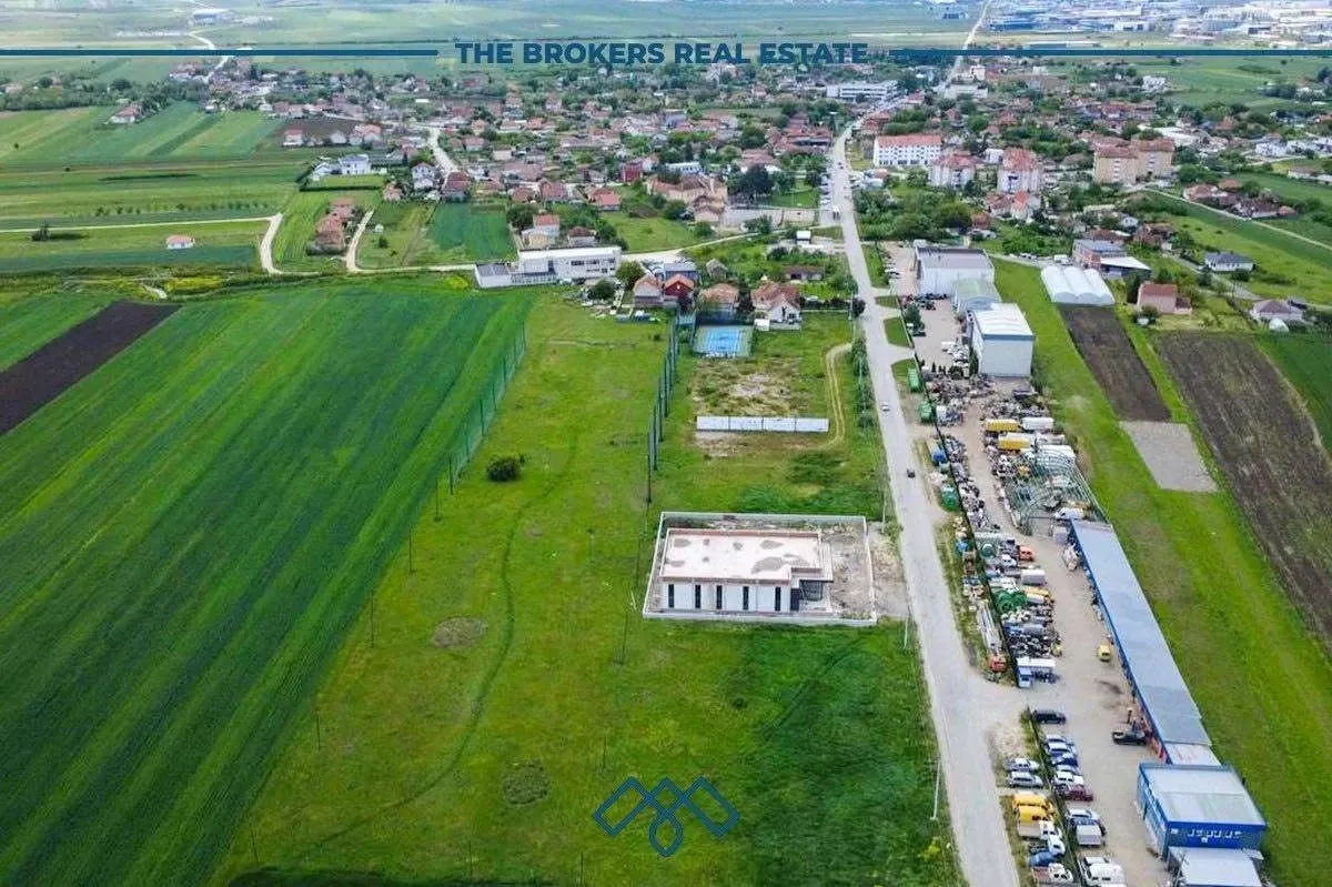 Truall në shitje - 11 Ari - Llapllasellë. – foto 4