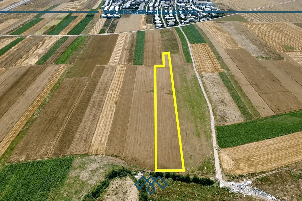 Truall në shitje 1 hektar - Preoc - afër Lagjës Marigona. – foto 3