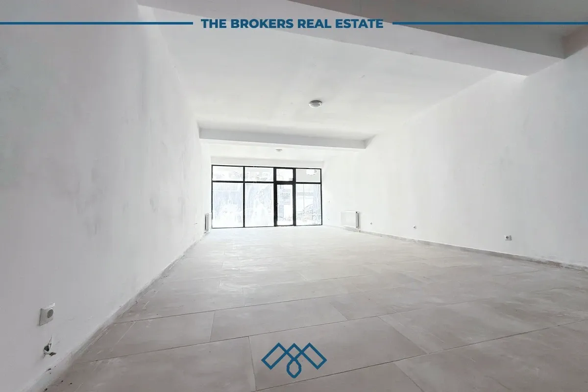 Lokal me qira 91m2 - Mbrapa Royal Mall. – foto 4