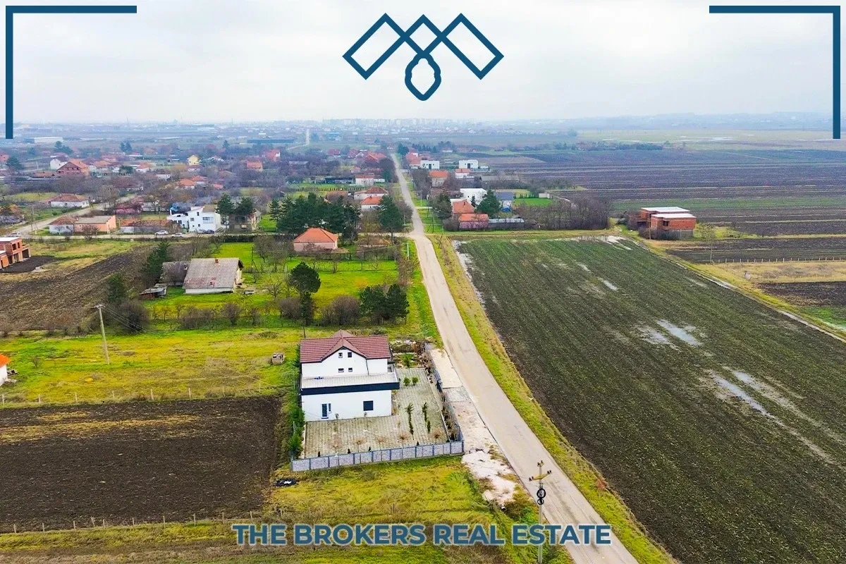 Truall në SHITJE - Suhadoll - 3 Hektarë e 30 Ari – foto 4