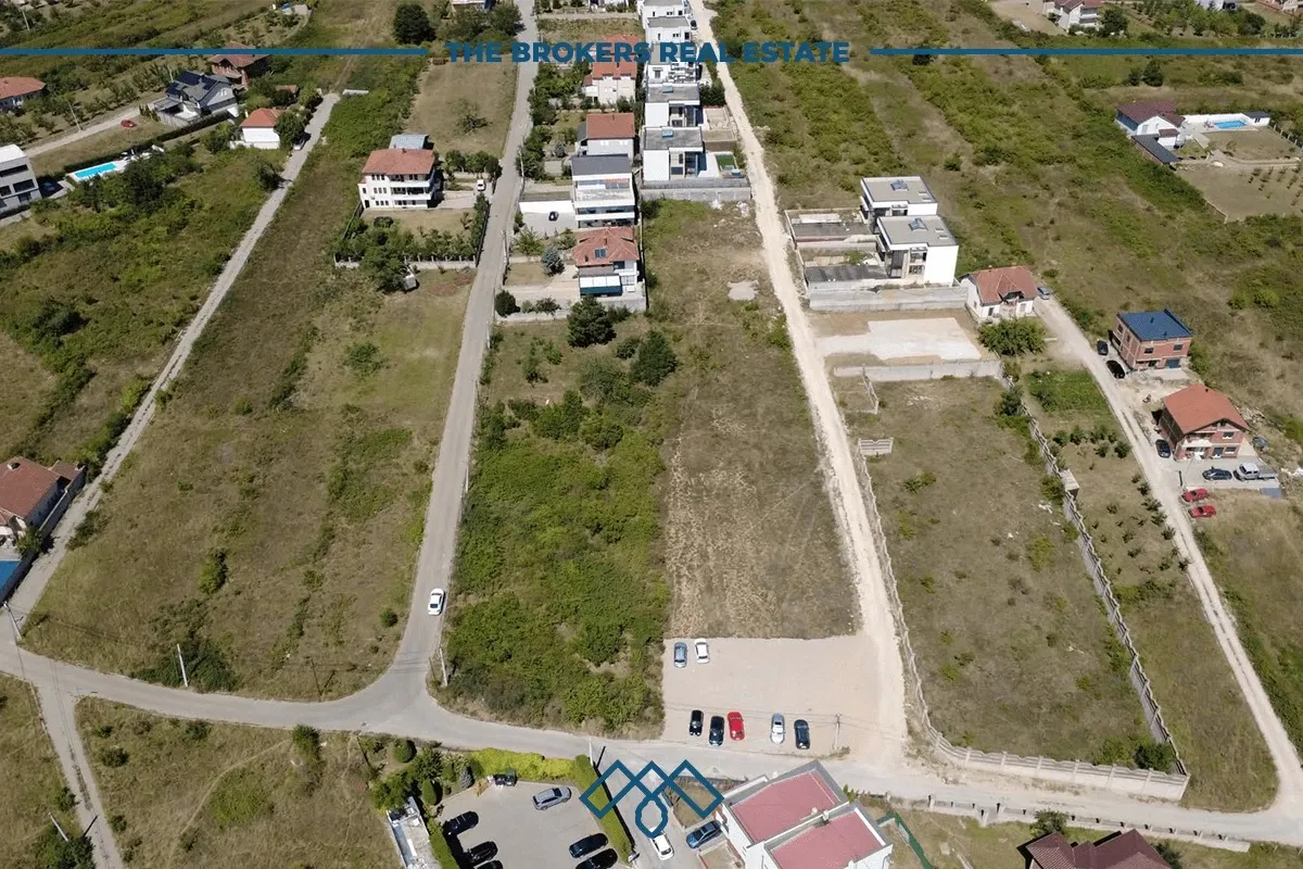 Parcelë në shitje 10 Ari – Hajvali. – foto 4