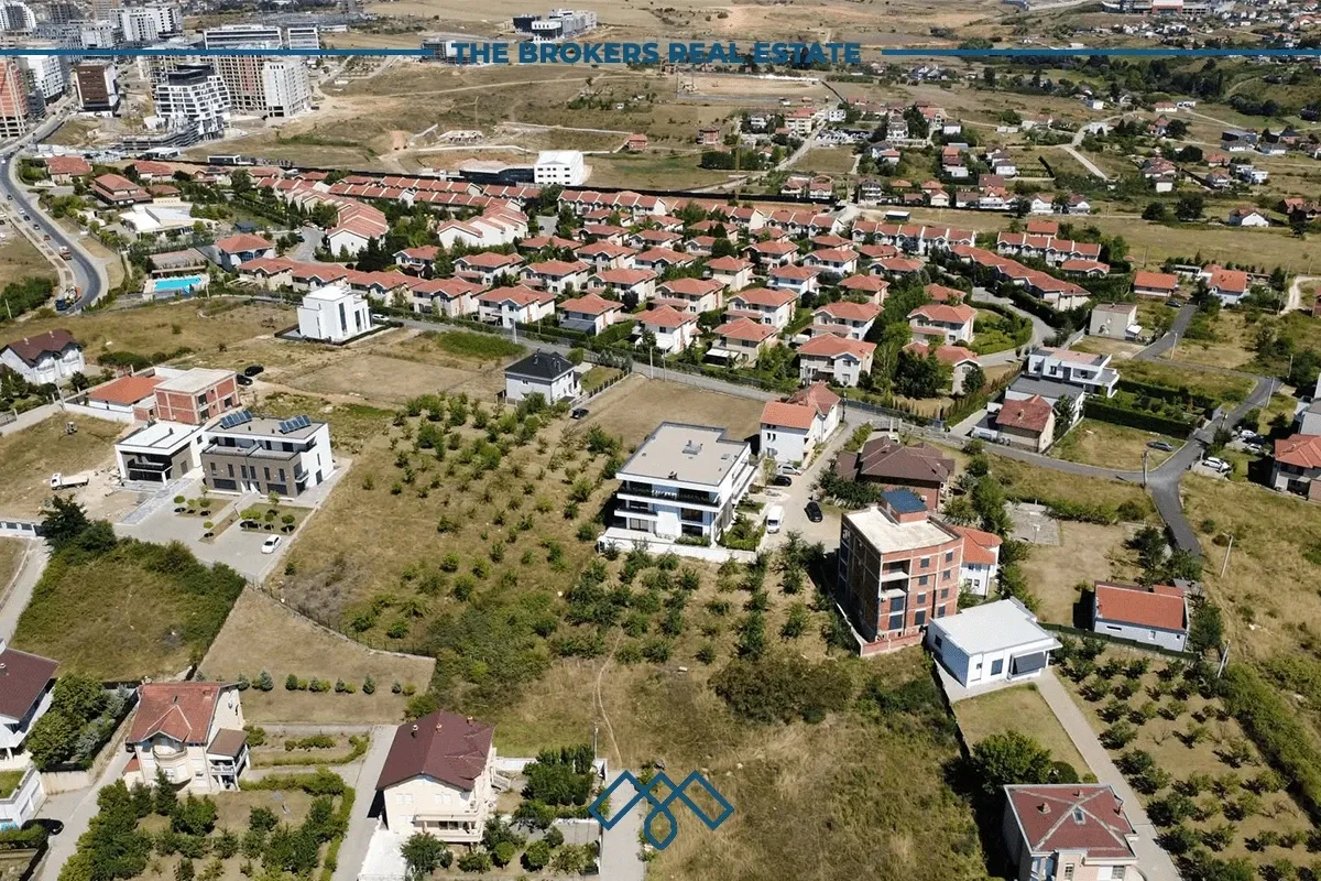 Parcelë në shitje 10 Ari – mbrapa Fshatit Ndërkombëtar. – foto 4