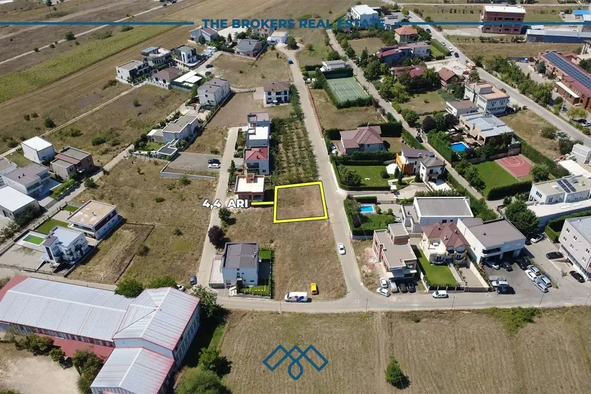 Parcelë në shitje 4,4 ari - Lagjja Logreta - Çagllavicë. – foto 2