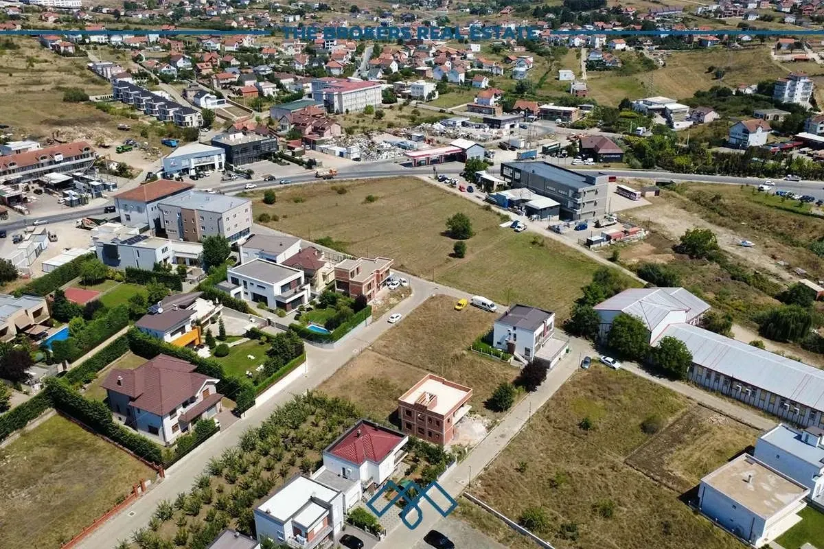 Parcelë në shitje 4,4 ari - Lagjja Logreta - Çagllavicë. – foto 5