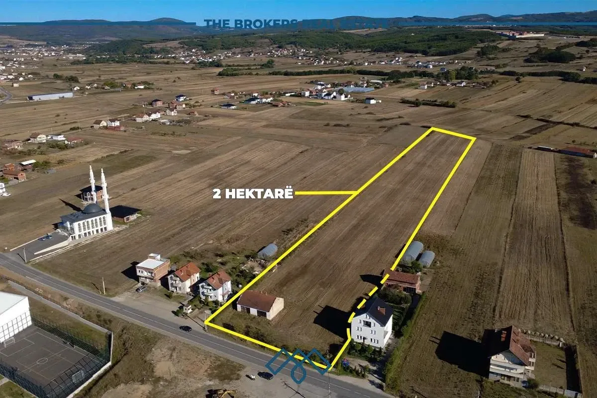 Truall në shitje 2 hektarë - Fshati Llugë. – foto 1