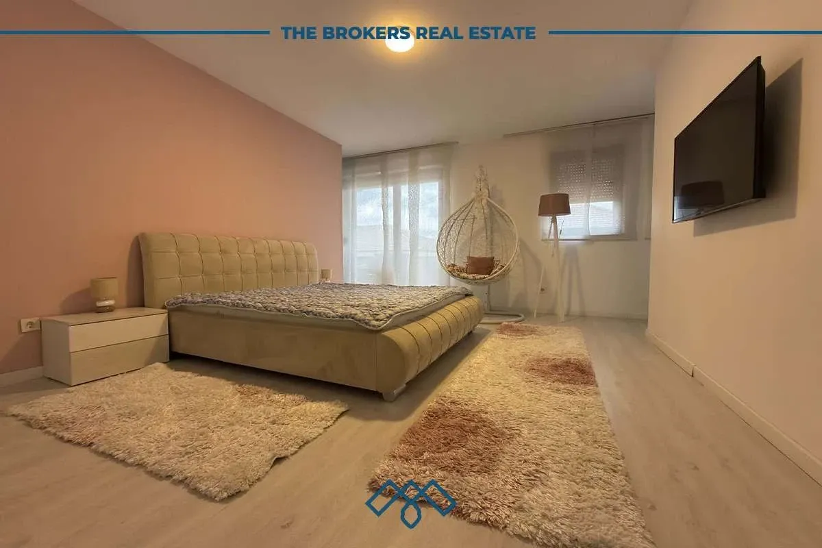 Shtëpi 450m2 për qira - Veternik. – foto 12