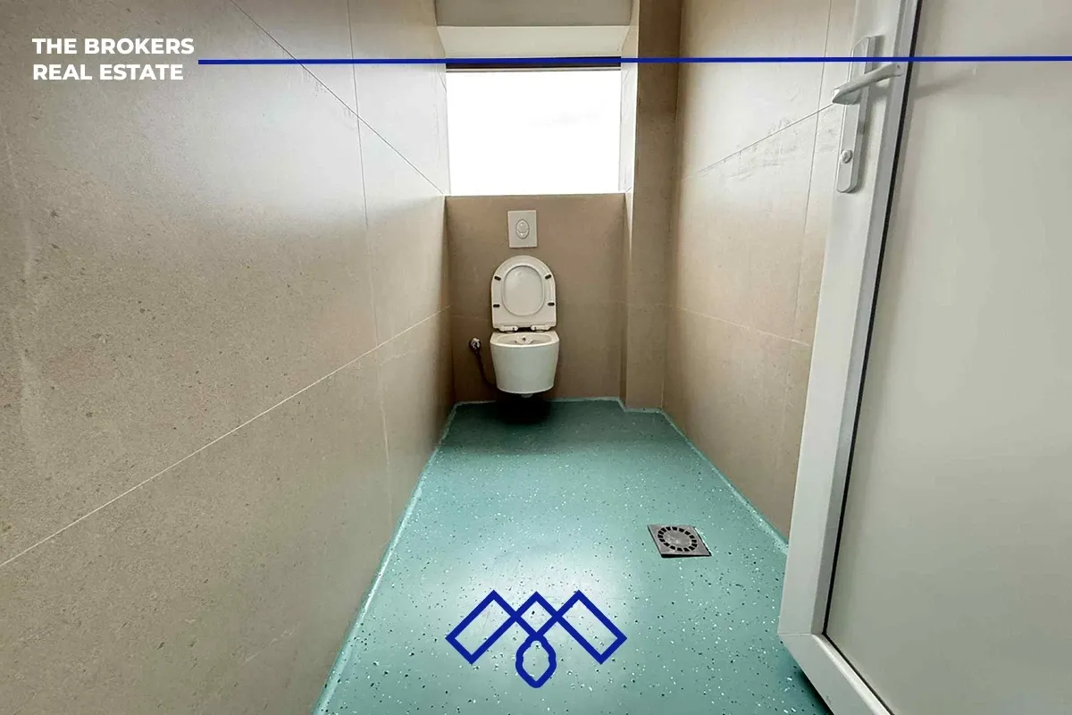 Objekt afarist 1740m² në shitje në Veternik, shtrihet në një truall prej 84 ari, në afërsi të kompleksit Fortesa Home – foto 11