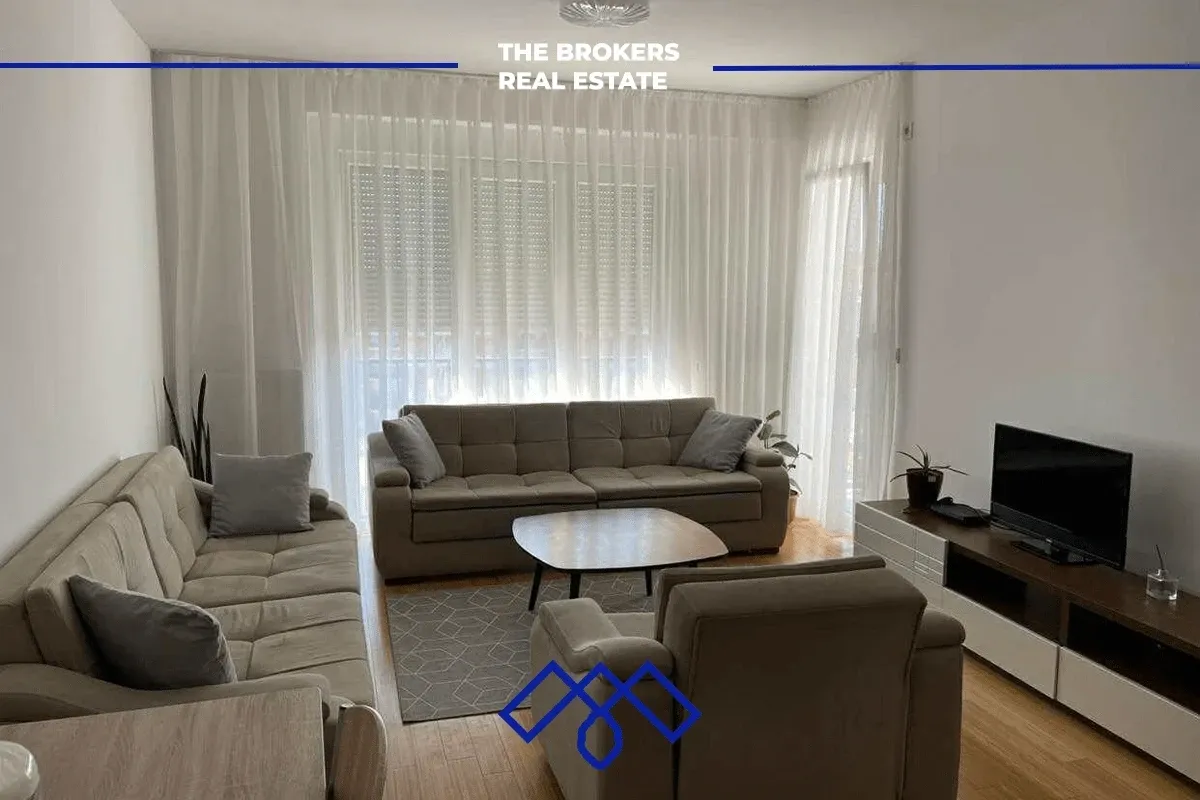 Ofrohet për shitje banesa 63.7 m² në lagjen Muharrem Fejza, ndërtuesi Royalli – foto 2