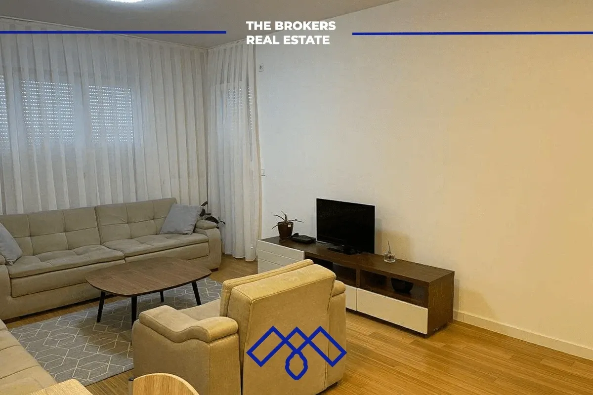 Ofrohet për shitje banesa 63.7 m² në lagjen Muharrem Fejza, ndërtuesi Royalli – foto 3
