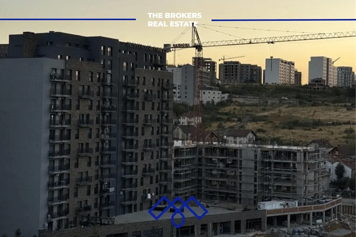 Ofrohet për shitje banesa 125m2 në lagjen Prishtina e re, në kompleksin Prishtina Green Hill Residence, – foto 1