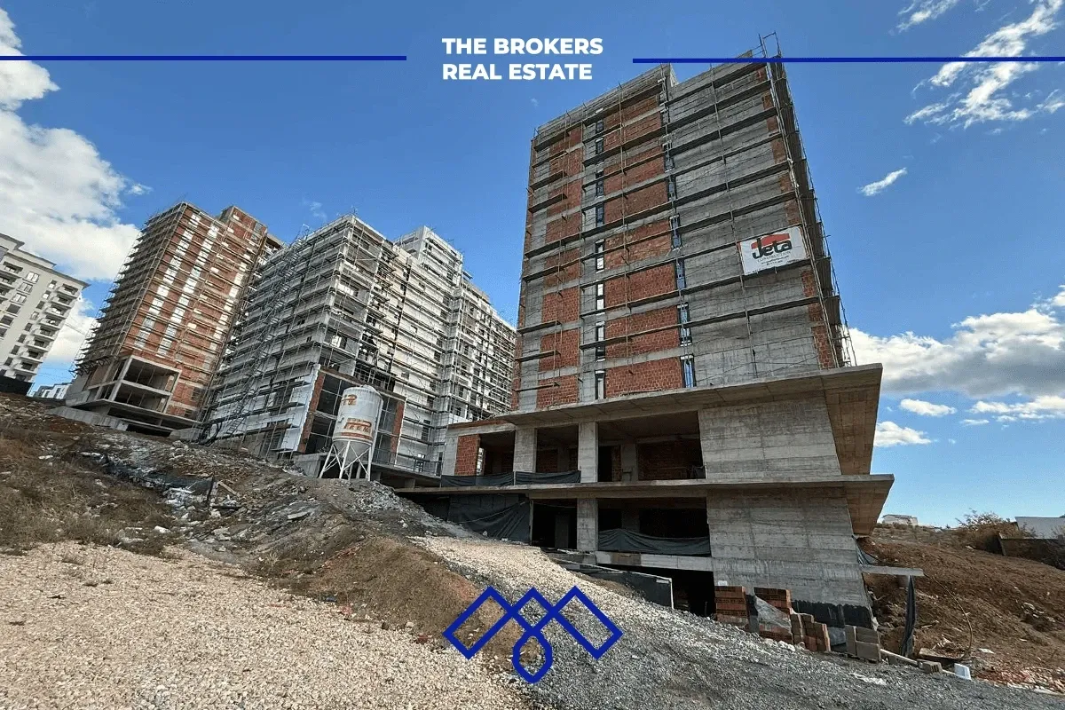 Banesë në shitje 94.89m2 – Prishtina e Re, përballë Albanikës, ndërtuar nga Miri Construction. – foto 1