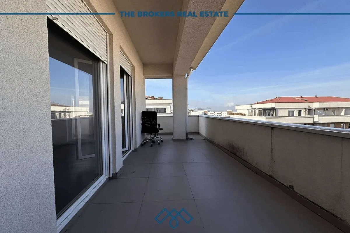 Penthouse 137m2 + 100m2 terasë, me qira në lagjen Kalabria, tek banesat e Centralit. – foto 8
