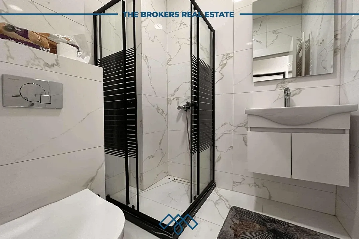 Penthouse 137m2 + 100m2 terasë, me qira në lagjen Kalabria, tek banesat e Centralit. – foto 11